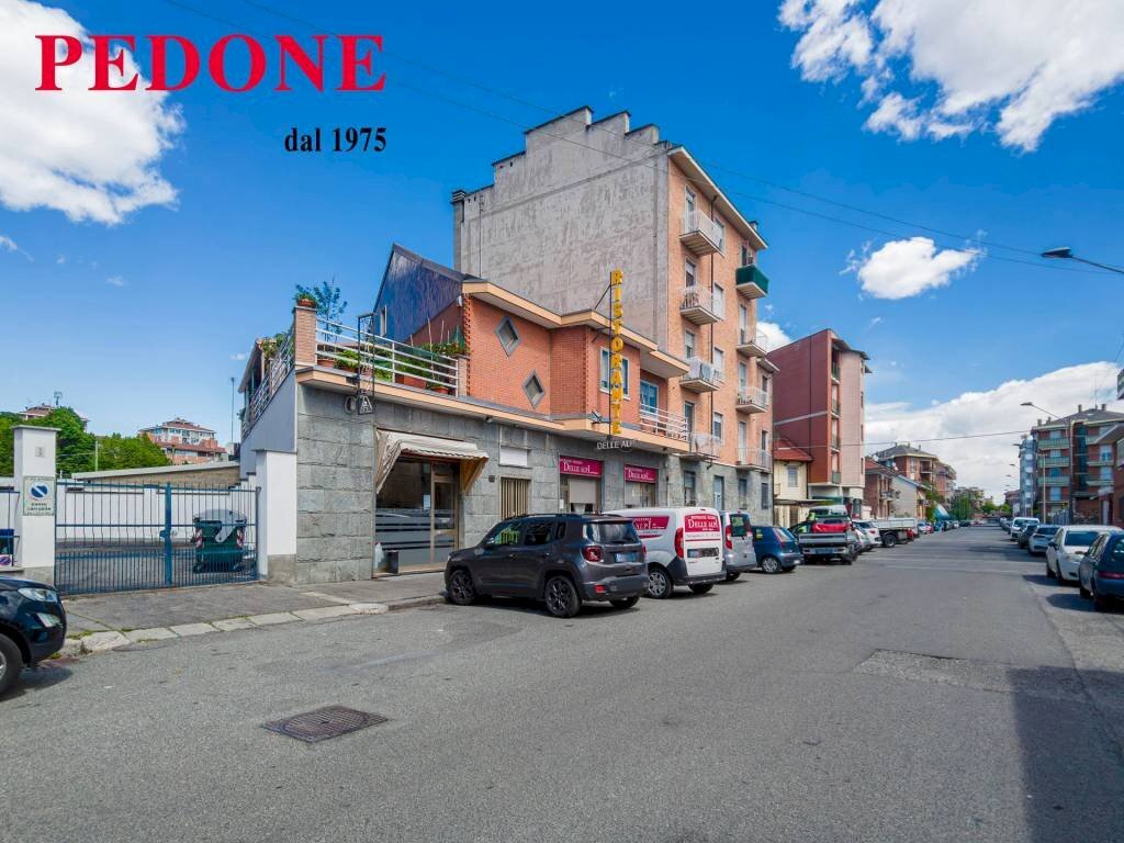 Shop via Giovanni Segantini, 15, Torino (neighborhood Lucento) - photo 3