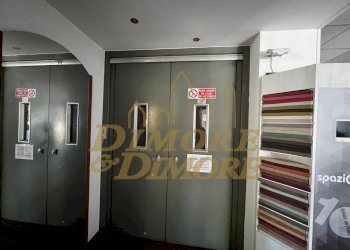 Montacarichi-ascensore - Locale Commerciale Via Battaglia San Martino 72, Cuveglio - foto 25