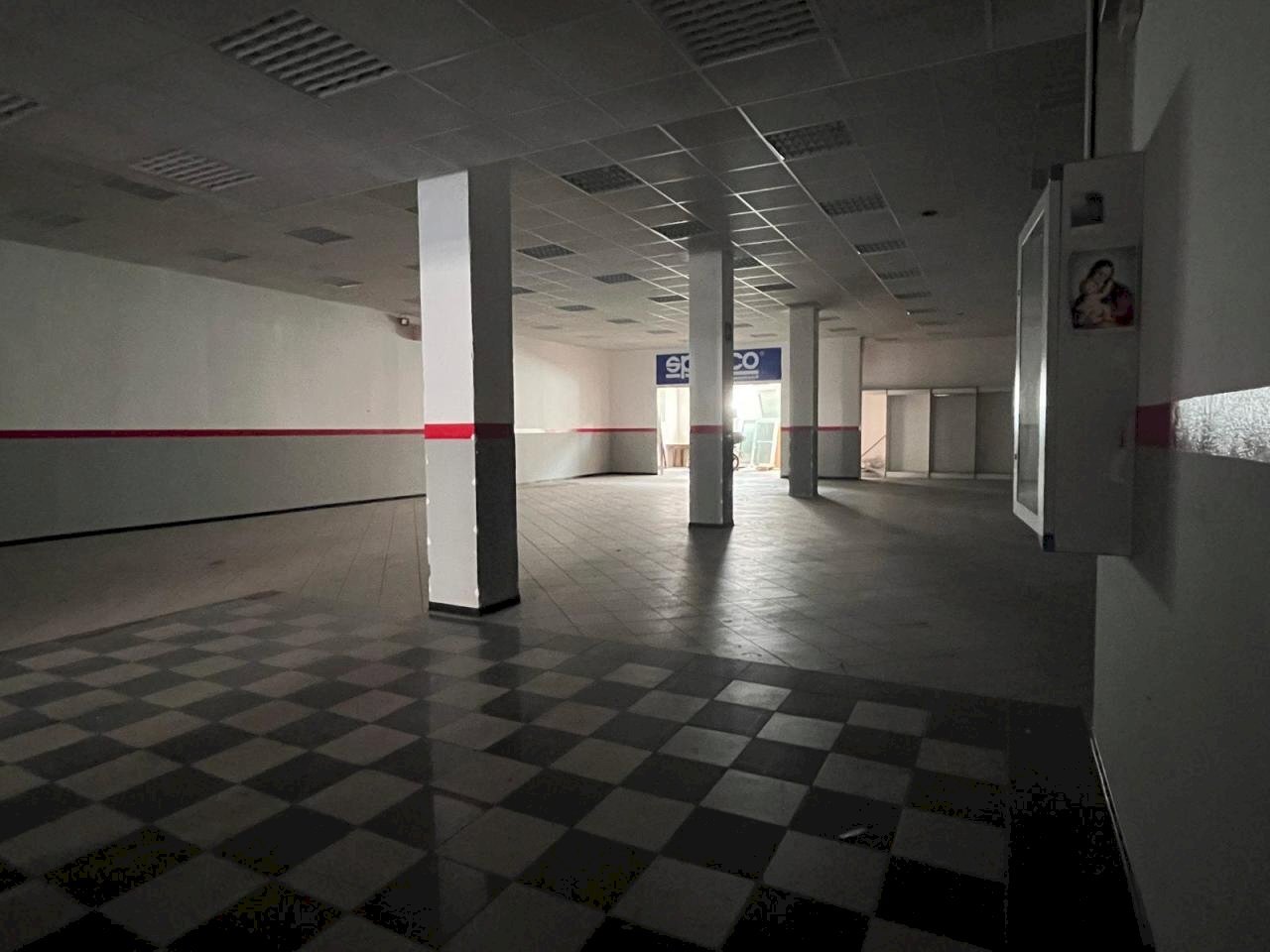 WhatsApp Image 2024-05-16 at 09.31.04 (5).jpeg - Commercial Premises Via Salaria 180, Castel di Lama - photo 3