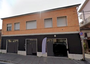 15137 (1).jpg - Commercial Premises Via Salaria 180, Castel di Lama - photo 16