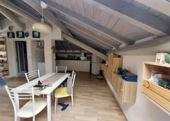 Stanza arredata - Attic via Felice Orrigoni, Varese - photo 4