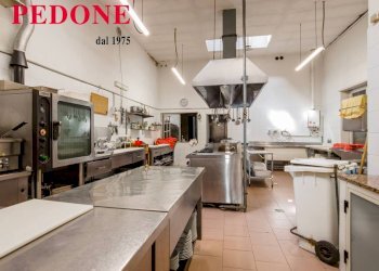 Stable - Palace via Giovanni Segantini, 15, Torino (neighborhood Lucento) - photo 23