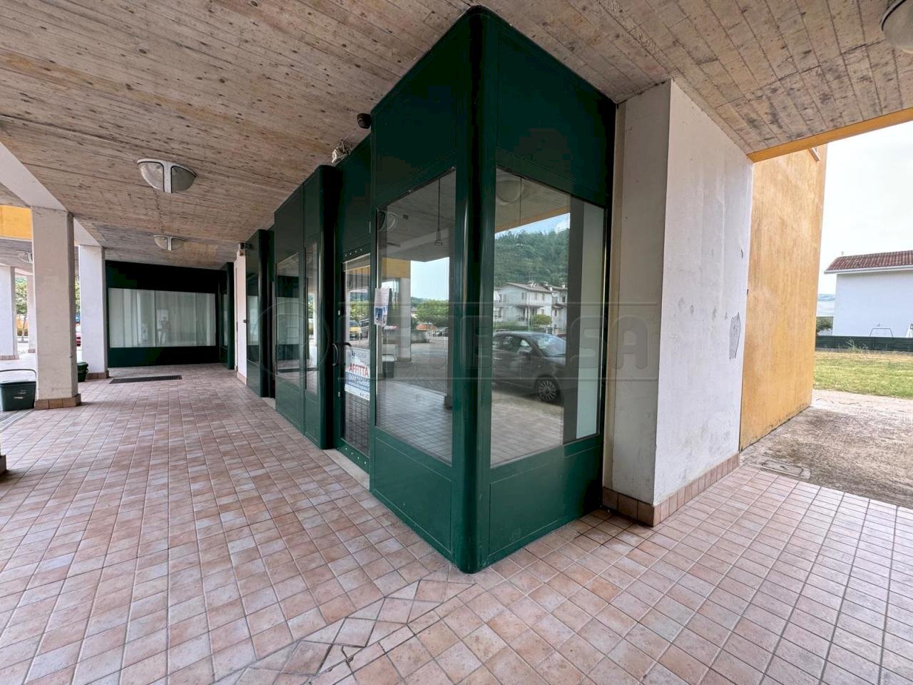 Locale Commerciale Via Monte Lungo, Arcugnano - foto 2