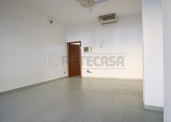 IMG_2629 (1).jpg - Locale Commerciale Via Monte Lungo, Arcugnano - foto 14