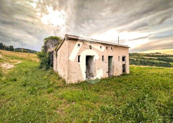 23126F37-93D6-4831-8F2F-D7682965CD94.jpeg - Casale Serra San Quirico - foto 3