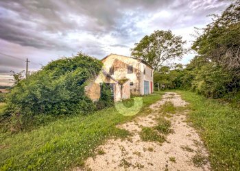D1D8FBD2-D605-42C5-9F36-F6335CAE966A.jpeg - Casale Serra San Quirico - foto 4