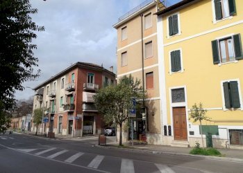 Negozio viale Luigi Campofregoso, Terni - foto 15