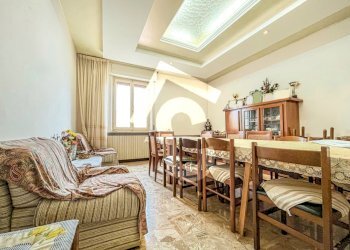 430DEFA1-185D-4851-84D2-C4C67C2C5A6F.jpeg - Casa indipendente Jesi - foto 1