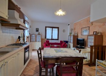 Villa a Schiera Pievepelago - foto 1