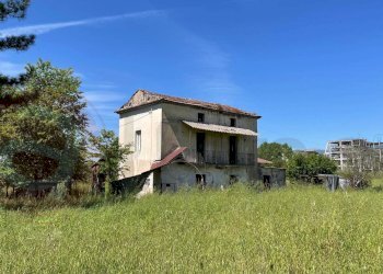 Rustico Viale Giardino dello Sport, Pontecorvo - foto 1