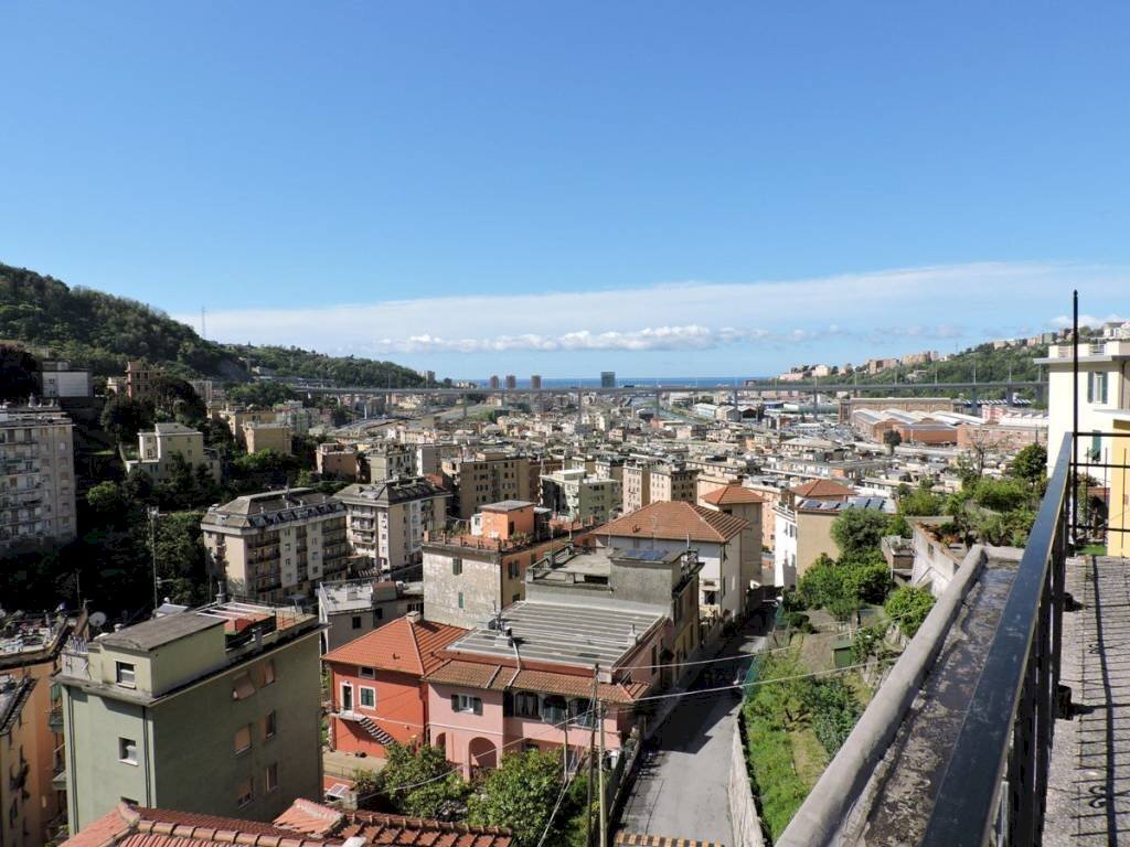 VISTA - Four-room apartment via Liberti, Genova (neighborhood Sampierdarena) - photo 1