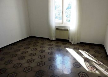 CAMERA 2 - Quadrilocale via Liberti, Genova (zona Sampierdarena) - foto 6