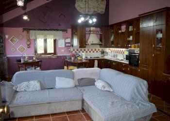 Salone - Rustic via Serra, Roburent - photo 12