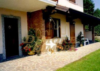 Screenshot 2024-05-06 alle 12.12.39.jpg - Villa Via Monte Bianco 8, Dormelletto - foto 6