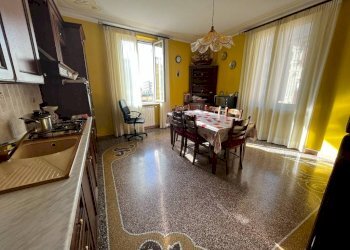 Cucina - Appartamento viale Carlo Canepa, 15, Genova (zona Sestri Ponente) - foto 3