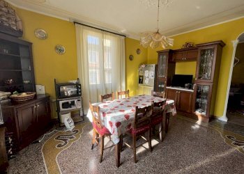 Salone - Appartamento viale Carlo Canepa, 15, Genova (zona Sestri Ponente) - foto 5