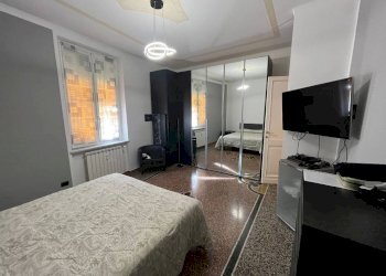 Camera da letto - Appartamento viale Carlo Canepa, 15, Genova (zona Sestri Ponente) - foto 9