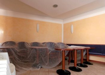 Salone - Shop piazza Ferdinando Urli, Magnano in Riviera - photo 12