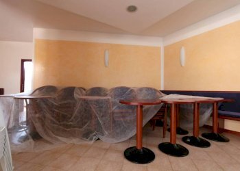 Salone - Shop piazza Ferdinando Urli, Magnano in Riviera - photo 14