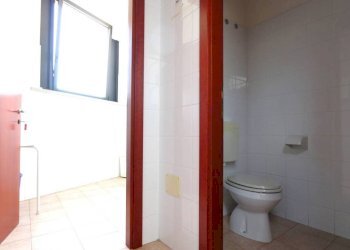 Bagno - Shop piazza Ferdinando Urli, Magnano in Riviera - photo 17