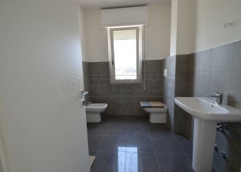 c66ea429-b368-44ed-8dfb-331546d31902.jfif - Porzione di casa Azzano San Paolo - foto 2