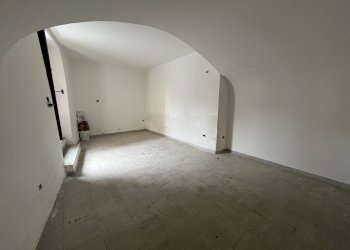 IMG_9680.JPG - Magazzino Via Pretoria, Potenza - foto 6