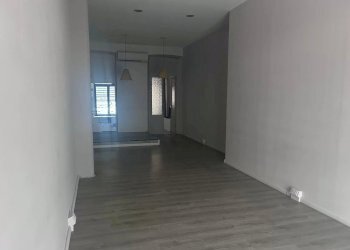 Locale Commerciale Piazza Cesare Battisti, Ventimiglia - foto 4