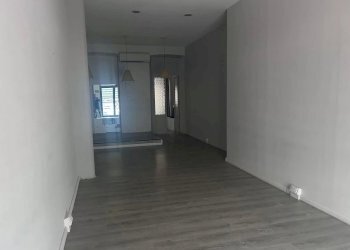 Locale Commerciale Piazza Cesare Battisti, Ventimiglia - foto 12