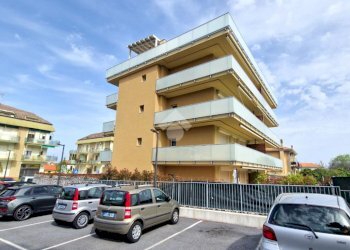 Trilocale Via per Pineland, Borghetto Santo Spirito - foto 2