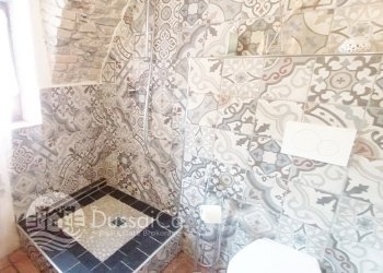 Bagno finestrato - Semi-detached Villa Via Barberis Colomba, Dolceacqua - photo 8