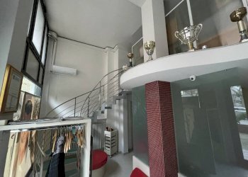 Salone - Negozio viale delle Nazioni, Ravenna (zona Marina di Ravenna) - foto 6