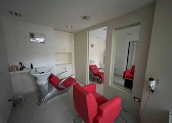 Salone - Negozio viale delle Nazioni, Ravenna (zona Marina di Ravenna) - foto 10