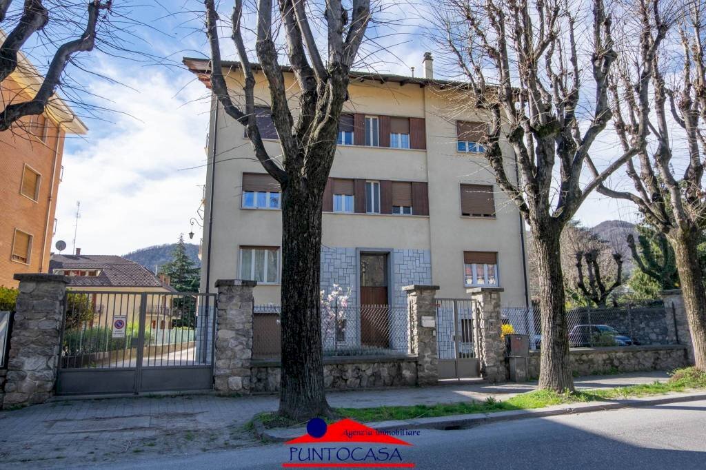 FACCIATA - Four-room apartment viale Sarrea, 5, Dronero - photo 1