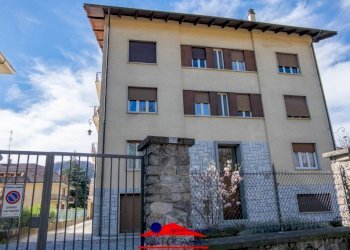 FACCIATA - Appartamento viale Sarrea, 5, Dronero - foto 2