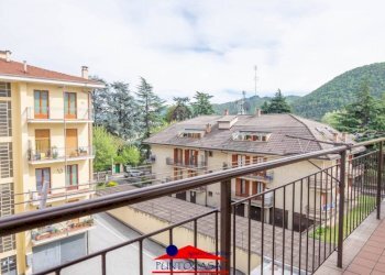 BALCONE - Appartamento viale Sarrea, 5, Dronero - foto 8