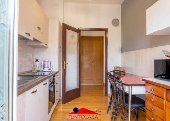 CUCINA - Appartamento viale Sarrea, 5, Dronero - foto 9