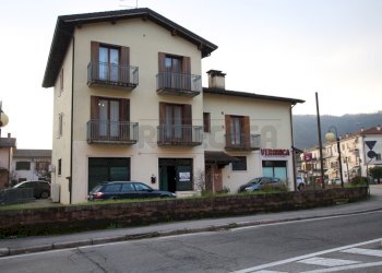 IMG_9927.JPG - Locale Commerciale Via Torri, Arcugnano - foto 6