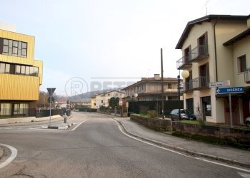 IMG_9933.JPG - Locale Commerciale Via Torri, Arcugnano - foto 12