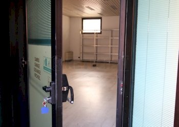 IMG_9935.JPG - Locale Commerciale Via Torri, Arcugnano - foto 14