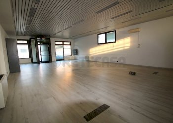 IMG_9942.JPG - Locale Commerciale Via Torri, Arcugnano - foto 21