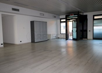 IMG_9947.JPG - Locale Commerciale Via Torri, Arcugnano - foto 26