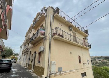 IMG_2281.jpg - Stabile - Palazzo Via Giuseppe Sparacino, Modica - foto 1