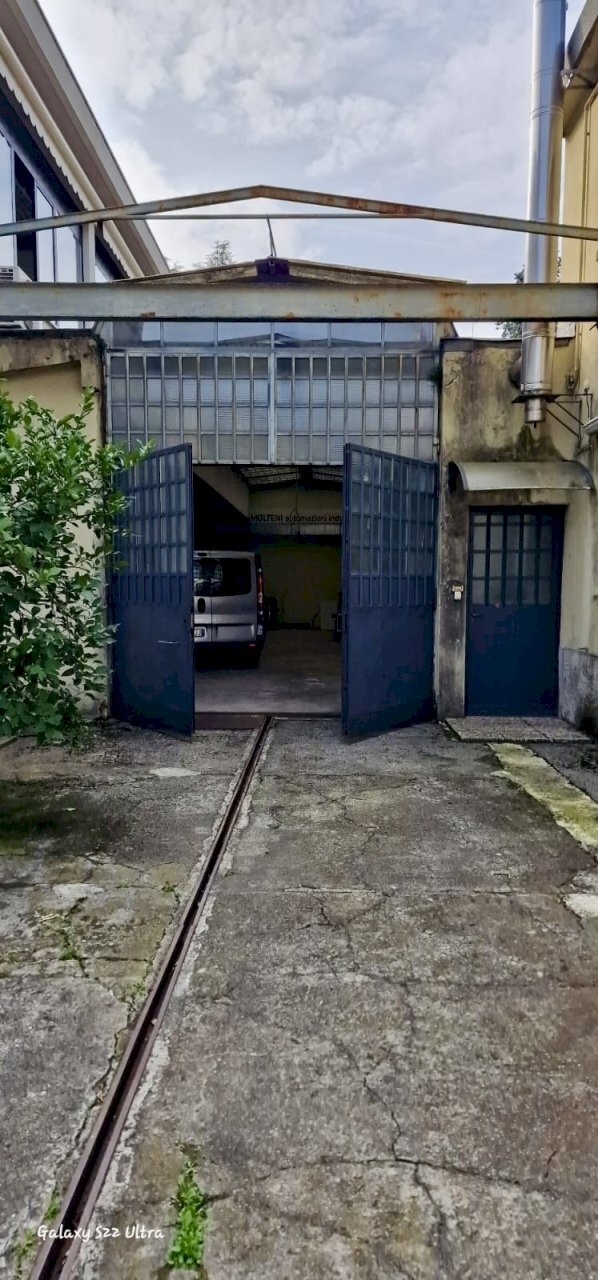 Ingresso - Locale Commerciale Via Provinciale 26, Anzano del Parco - foto 2