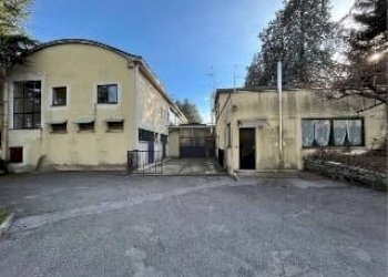 Esterno capannone - Commercial Premises Via Provinciale 26, Anzano del Parco - photo 1