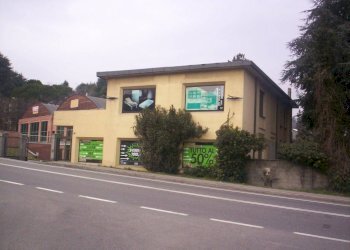 Capannone fronte strada - Locale Commerciale Via Provinciale 26, Anzano del Parco - foto 1