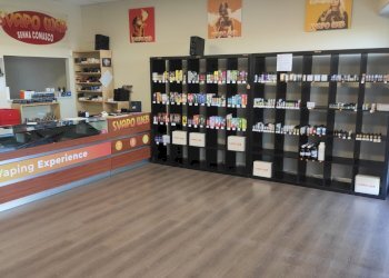 Interni negozio - Tobacco shop VIA CANTURINA 9, Senna Comasco - photo 1