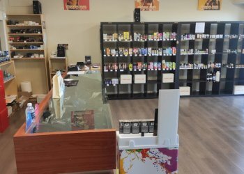 Interni negozio - Tobacco shop VIA CANTURINA 9, Senna Comasco - photo 4