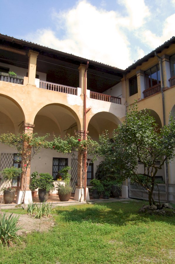 Esterni - Four-room apartment via Alessandro Volta 24 B, Lambrugo - photo 2