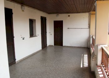 Terrazzo - Four-room apartment via Alessandro  Volta 24 B, Lambrugo - photo 3