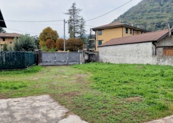 Esterni proprieta - Magazzino Valbrona - foto 3